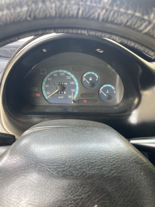 Oq Matiz sotiladi