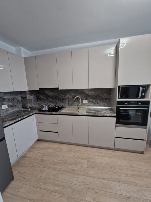 Prima Onestilor apartament în regim hotelier