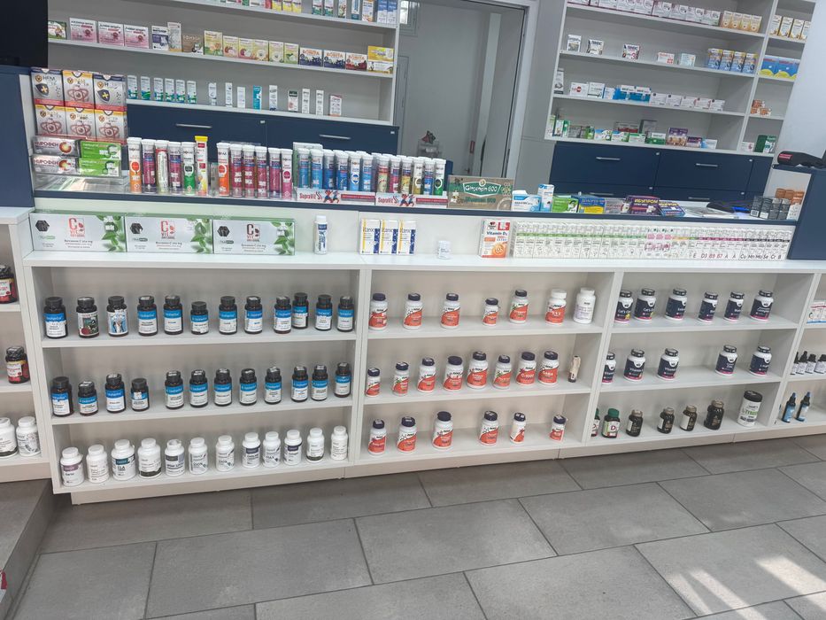 Мебели за аптека магазин витрини