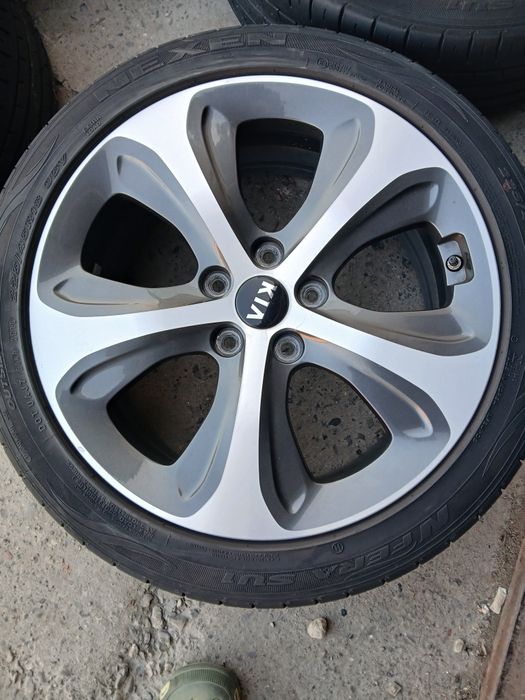 Jante bicolore Kia 225 45 18 senzorii presiune