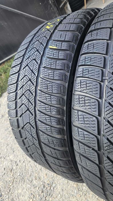 # 235/45 R18 • Iarna • Pirelli Sottozero 3 TO Elect PNCS 98V | 4 buc | DOT 2023 | Pret/buc