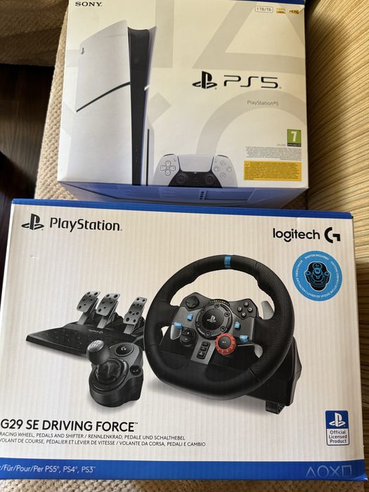 Конзола PLAYSTATION 5 (SLIM) PS5; 1 TB; волан, педали, скоростен лост, зарядно за два контролера; още 1 безжичен контролер и 5 игри