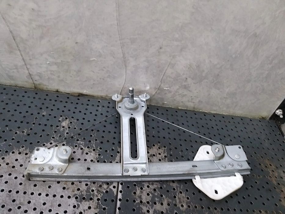 Macara manuala dreapta spate dacia logan ls facelift