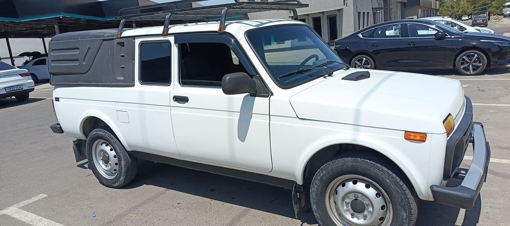 Продам Ниву пикап 2018 года выпуска