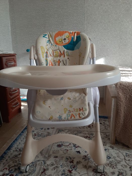 Продам стульчик для кормления HAPPY ANIMALS