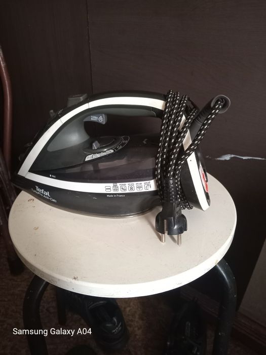 Продам утюг TEFAL
