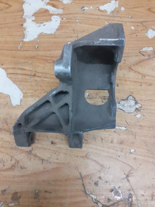 Генератор для автомобиля плюс крепление