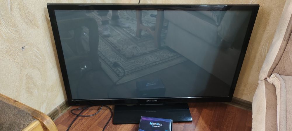 Телевизор б/у .Не смарт