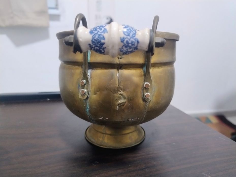 Винтидж меден съд