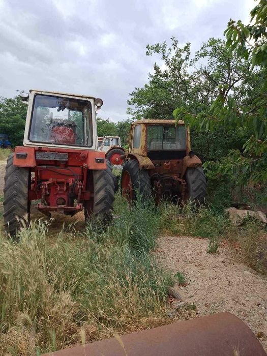 Трактор ЮМЗ 2бр.