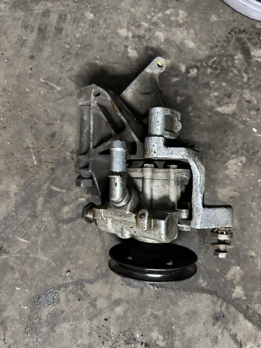 Продам гур насос гольф 3