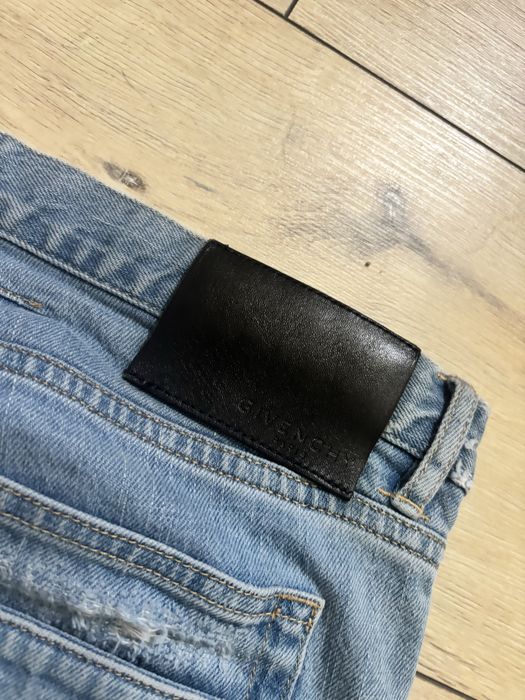 blugi givenchy