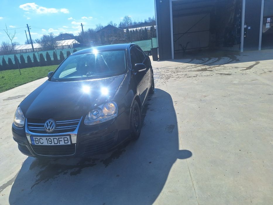 Vând Volkswagen jetta  2006