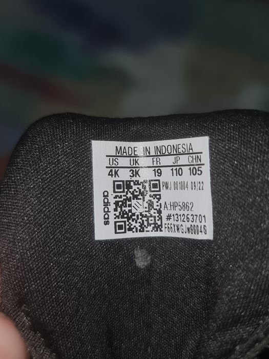 Adidas marimea 19 + papucii de casa cadou nr 21