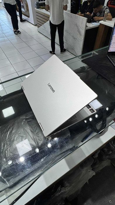 Lenova Yoga 7 AI