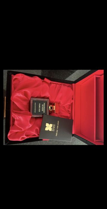 Parfum editie limitata de colectie Fragrance du Bois Pure Oud