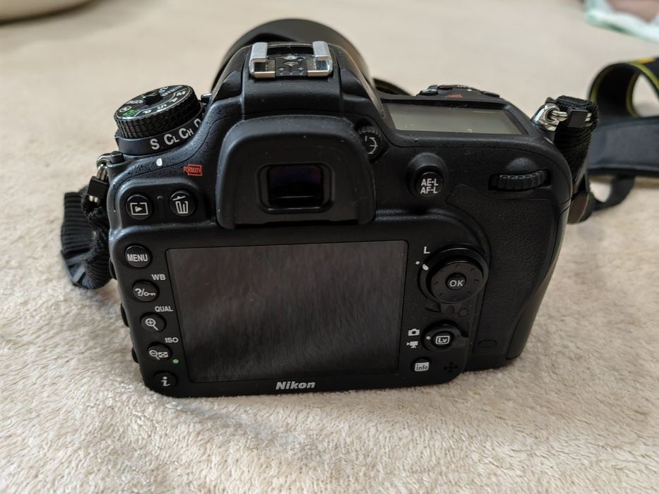Nikon D7200 + два обектива и аксесоари