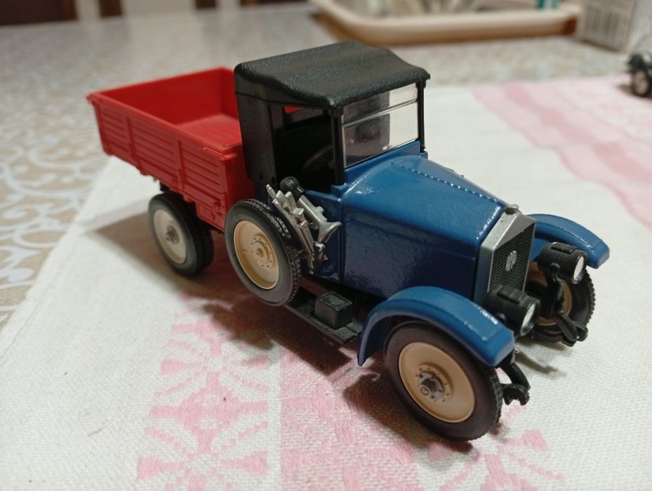 Модели автомобилей масштаб 1:43