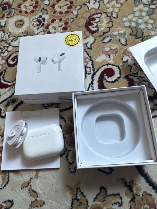 AirPods Pro новый