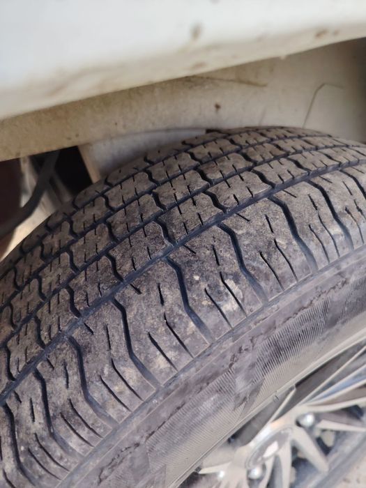 R13 diska balon holati zoʻr chaqa chuqa joyi yoʻq balon holatiyam zoʻr