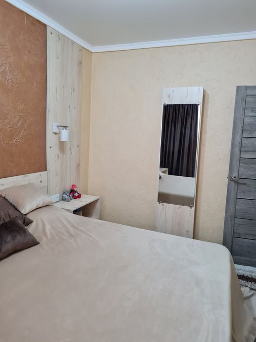 Двухкомнатная в 6 мкр