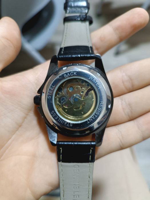 Rolex mehanika soati 300 som