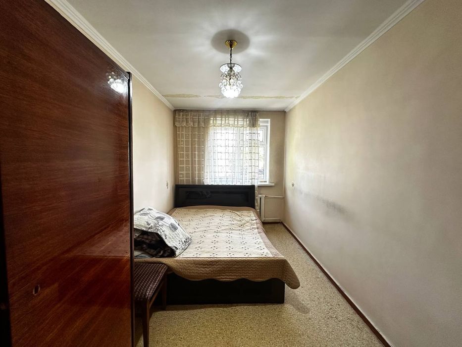 Продаётся квартира Чиланзар 23 квартал 2/5/5 кирпич