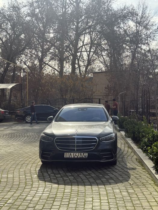 Mercedes Benz W223 S500