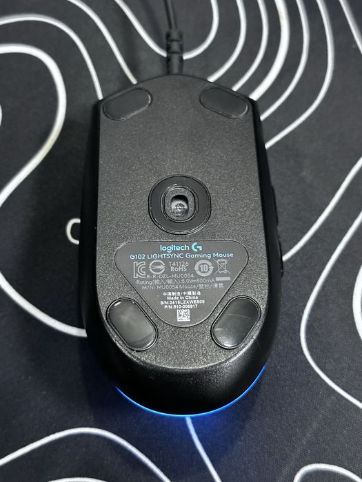 Продаю игровую мышку Logitech G102