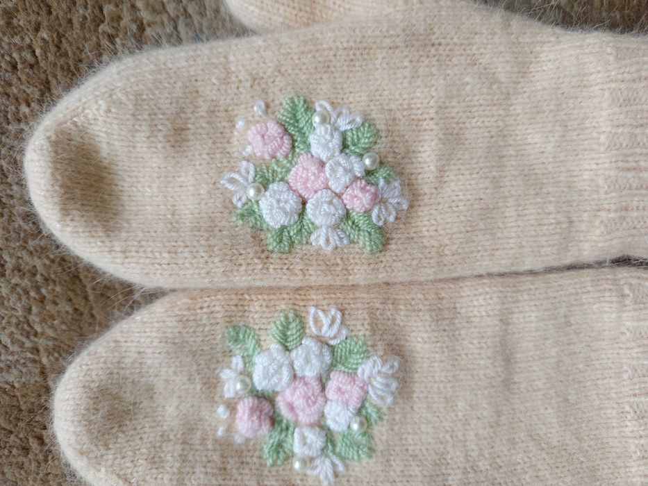 Варежки женские пух норки