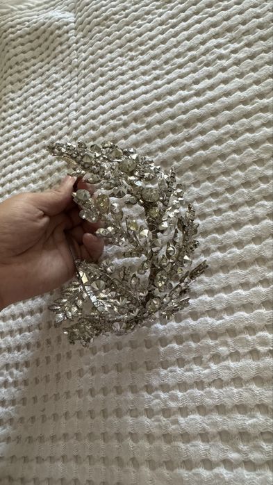 Диадема 60 000 сум