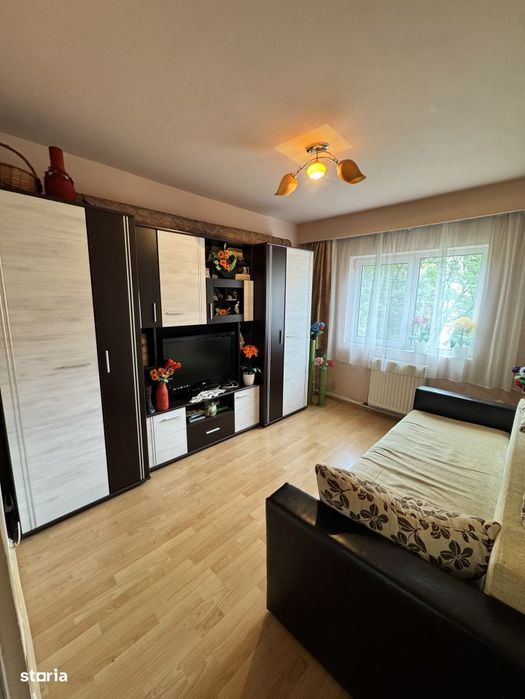 Apartament 4 camere, 80 mp, zona Central
