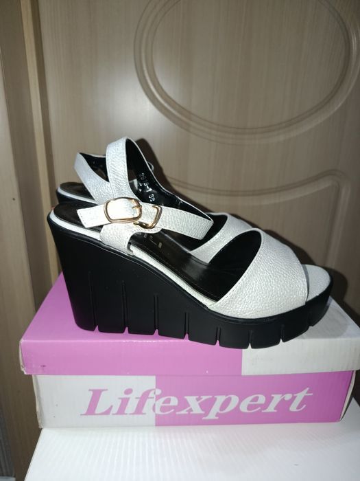 Супер распродажа женской обуви