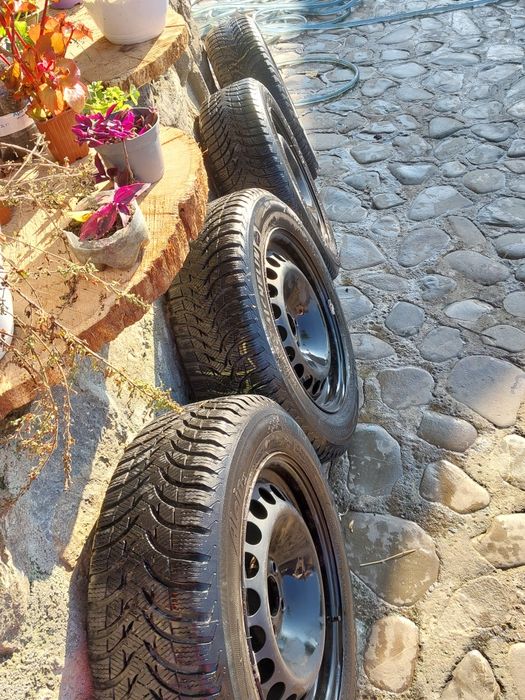Anvelope Michelin alpin185.60.R15