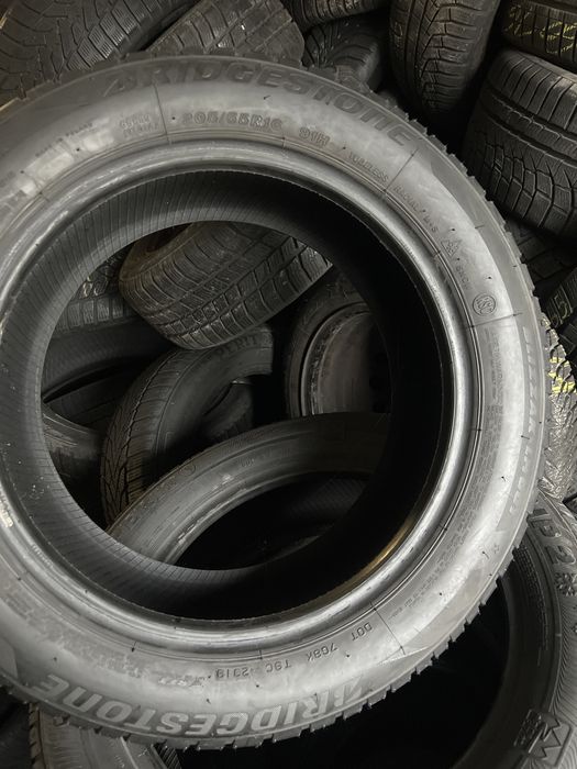 4 anvelope de iarna 205/55/16 bridgestone runflat!