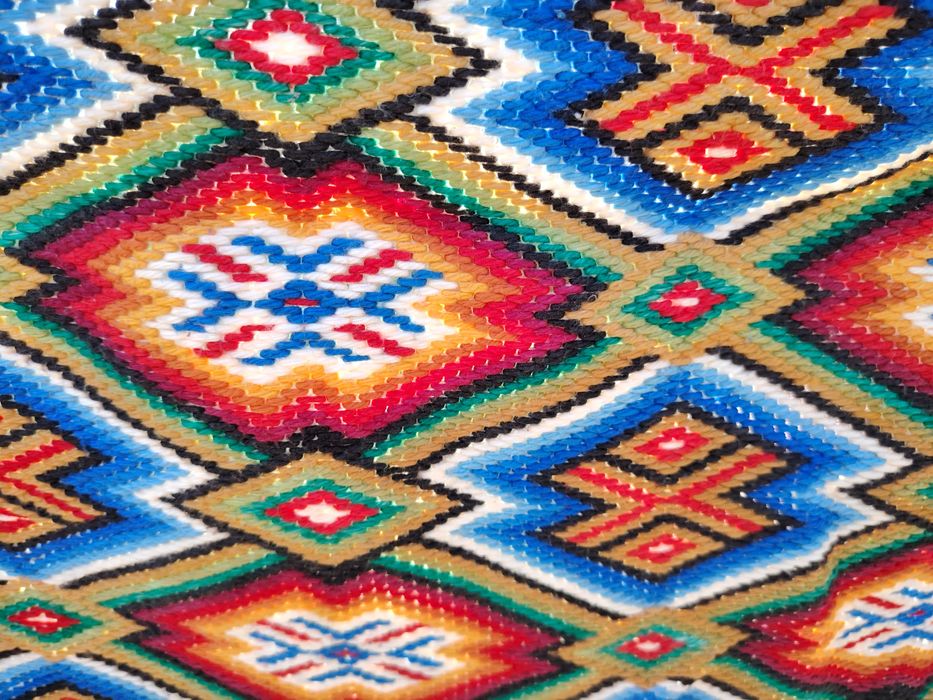 Старинен етно гоблен