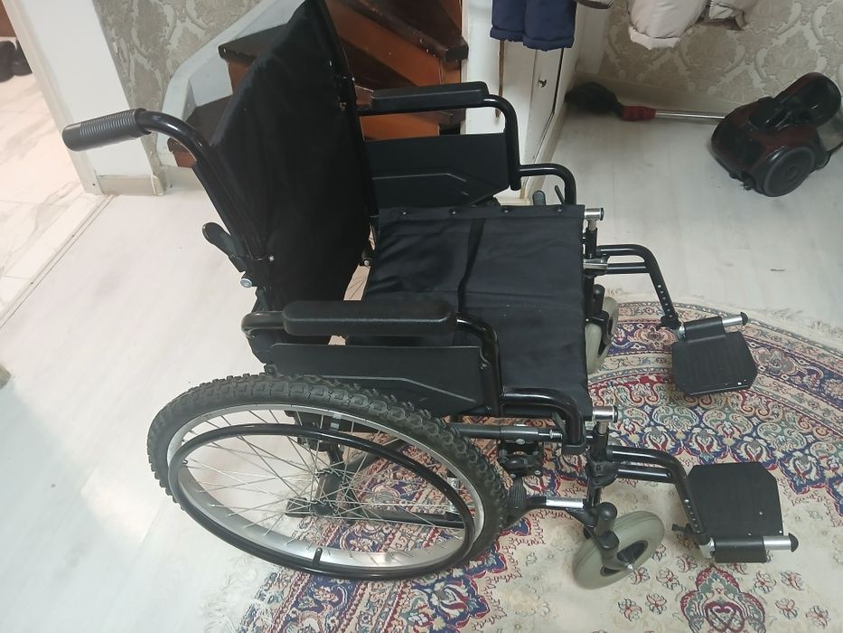 Коляска инвалидная