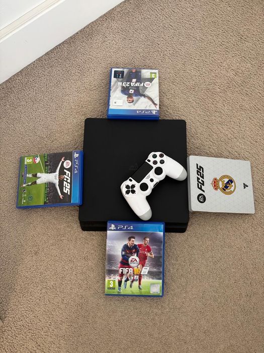 Ps4, folosit ceva timp și funcționează bine