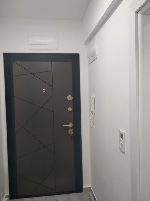 Дава се под наем Двустаен апартамент в Варна, Трошево - 65 кв.м за 382.5 € - Снимка #2