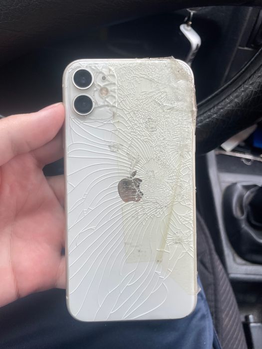 Продам айфон 11 с минусами