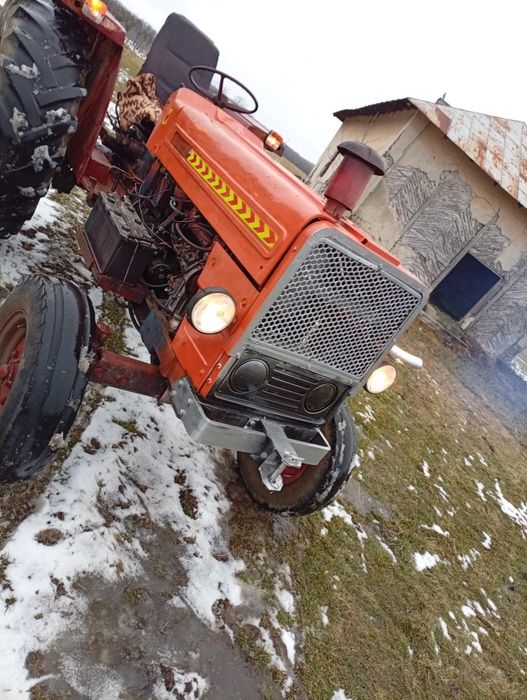 Vând tractor Fiat
