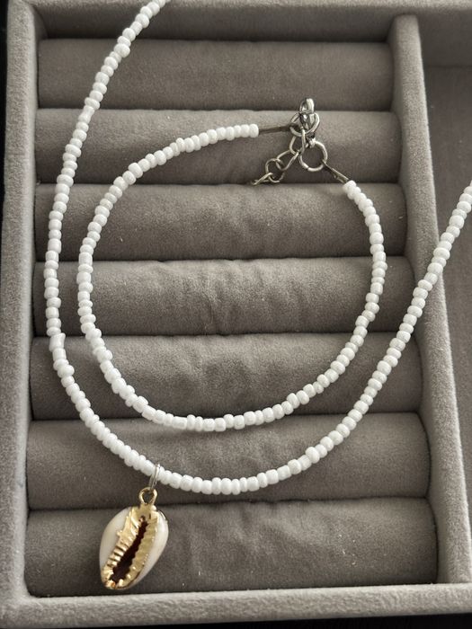 Гердани от естествени камъни и стъклени мъниста