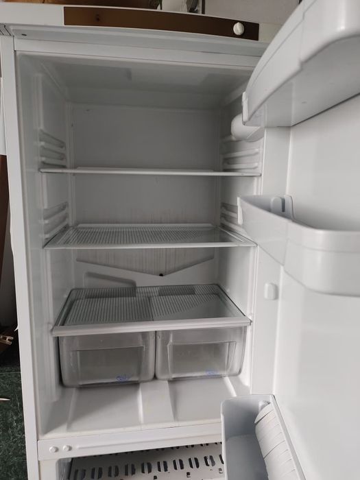 Продам рабочий холодильник