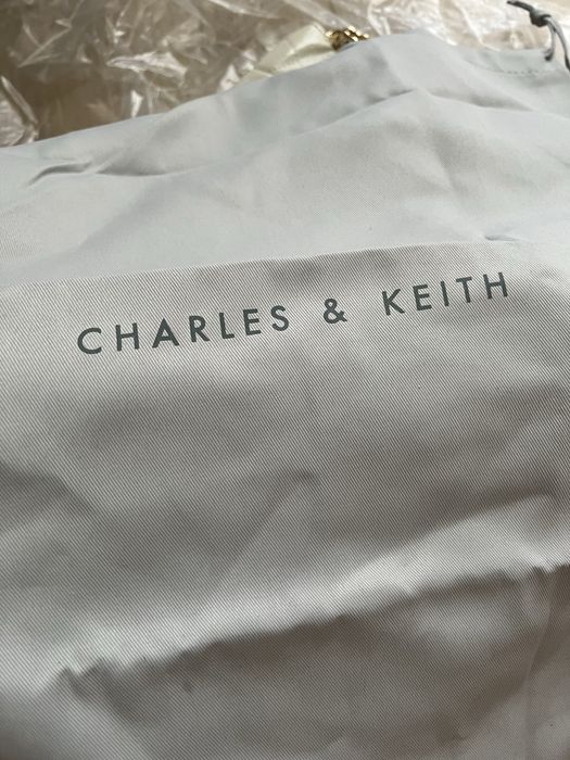 Сумка charles keith оригинал