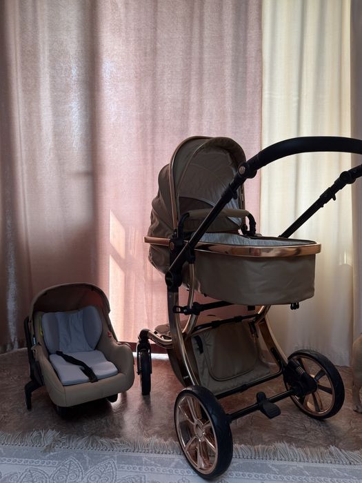 Детская коляска в отличном состоянии