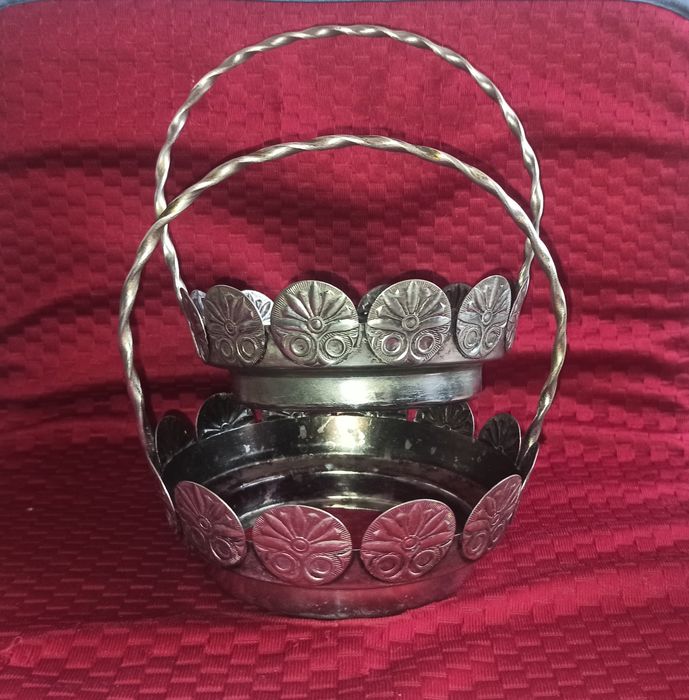 Мельхиоровые корзинки