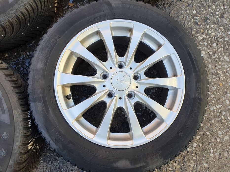 4бр алуминиеви джанти за БМВ 1 / 2014 г/ 6.5ж Х16 / 5 Х 120/