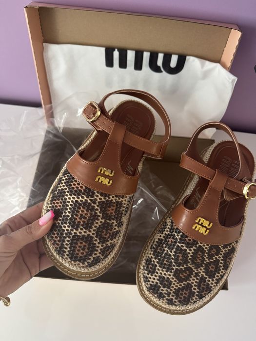 Сандали на miu miu 37,38 39