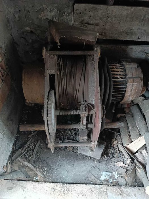 Електрическа лебедка