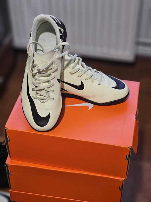 Nike Jr. Mercurial Vapor 15 Club TF Junior sintetic 38